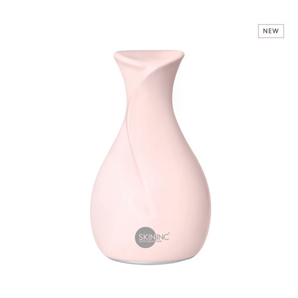 Skin Inc Cryo-Ice Sake Roller (Blush Edition) - Picture 4 of 5